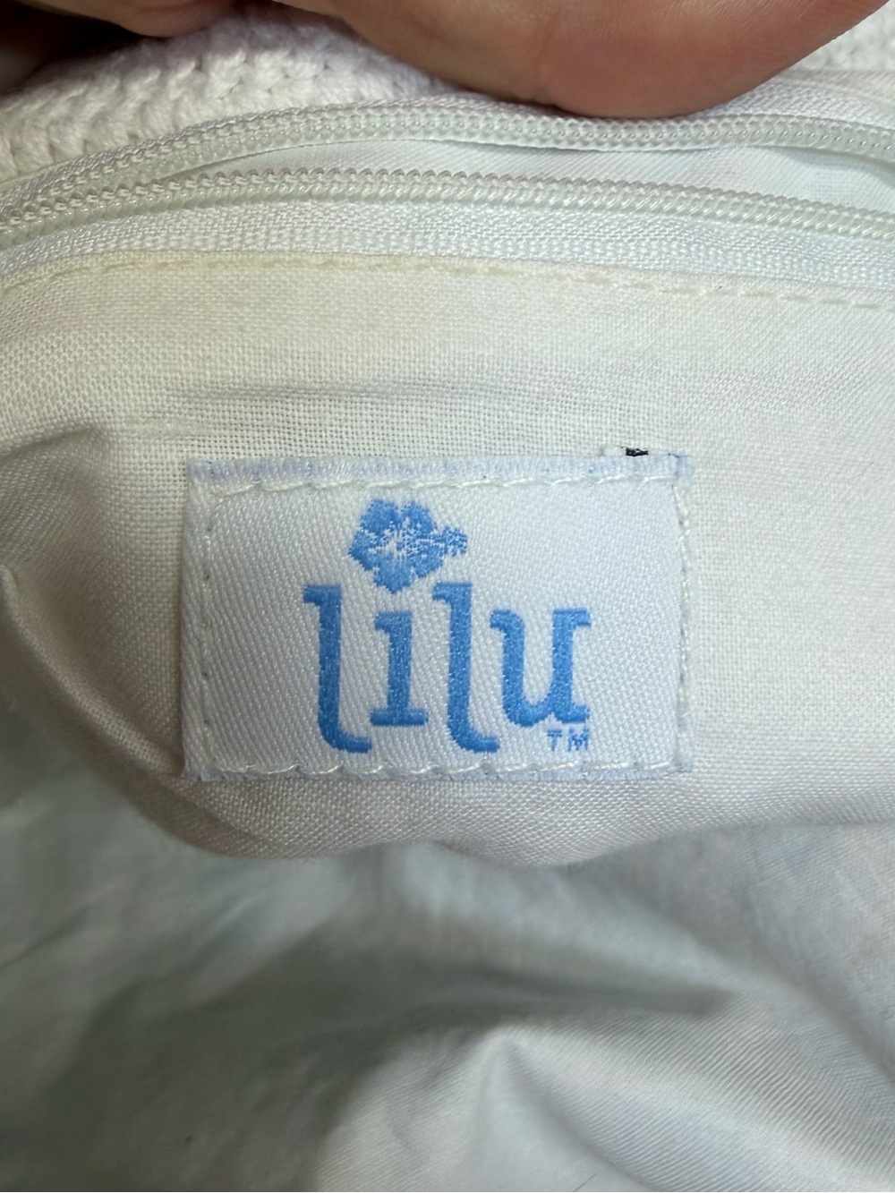 Lilu White Crochet Purse with teal and‎ gray floral underlay Bamboo Handles. - Picture 4 of 10
